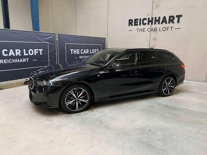 Gebraucht BMW 530e M Sport 299 PS (219 kW) 2024 Schwarz Kombi