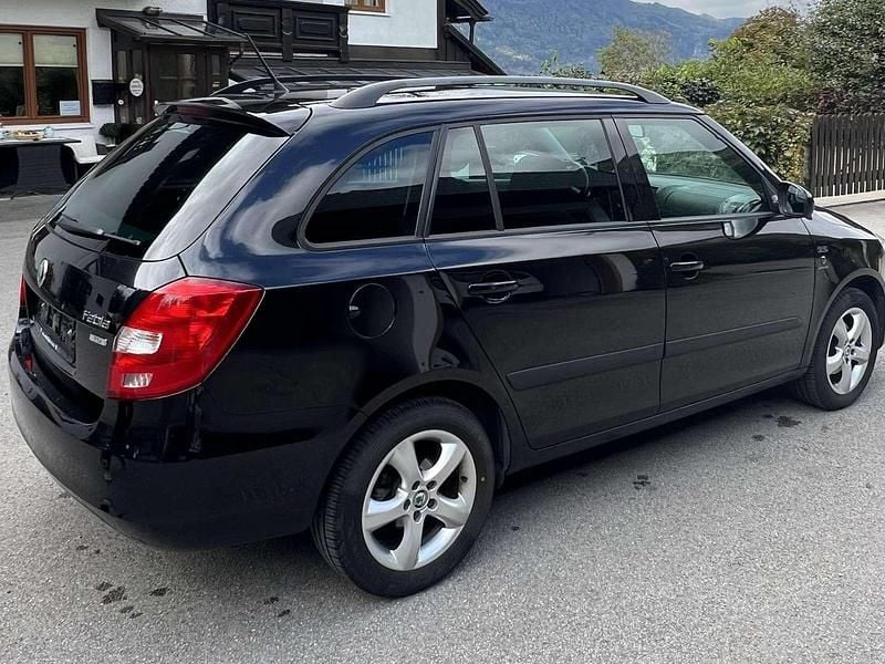 Gebraucht Skoda Fabia Family 86 PS (63 kW) 2012 Schwarz Kleinwagen