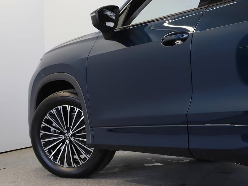 Neu VW Tayron 150 PS (110 kW) 2026 Dunkelblau  metallic SUV