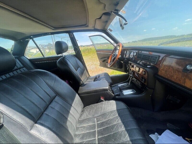 Gebraucht Jaguar XJ Sovereign 295 PS (216 kW) 1984 Dunkelblau Limousine