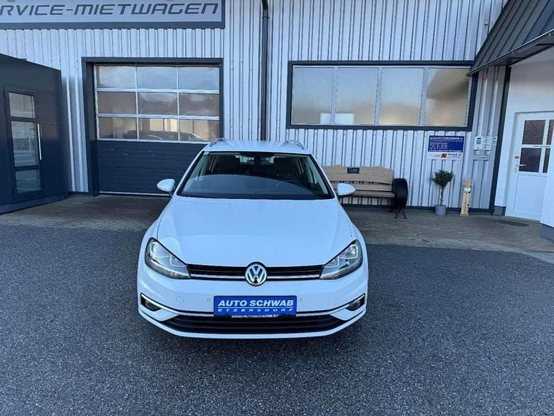 Gebraucht VW Golf VII Comfortline 116 PS (85 kW) 2019 Weiß Limousine