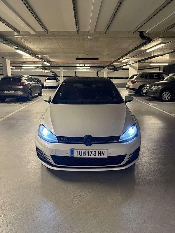 Gebraucht VW Golf VII GTD 184 PS (135 kW) 2013 Limousine