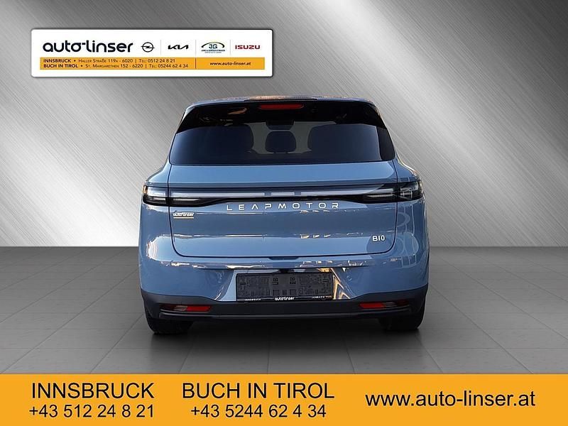 Neu Leapmotor B10 160 kW (218 PS) 2025 Blau SUV