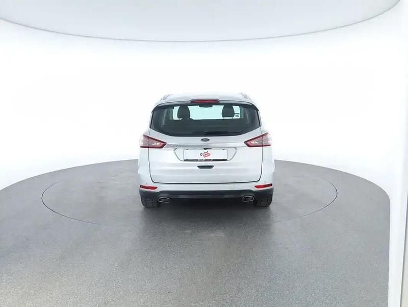 Gebraucht Ford S-MAX Titanium 190 PS (139 kW) 2019 Silber Van / Kleinbus