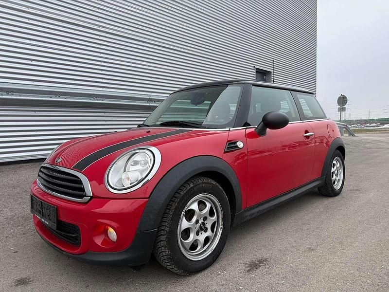 Gebraucht Mini Cooper 75 PS (55 kW) 2011 Rot Kleinwagen