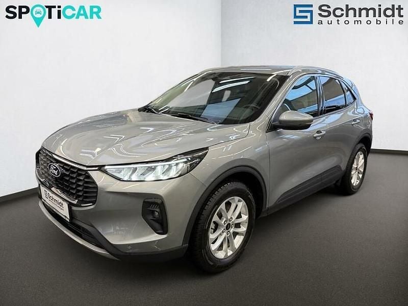 Gebraucht Ford Kuga Titanium 150 PS (110 kW) 2024 Silber SUV