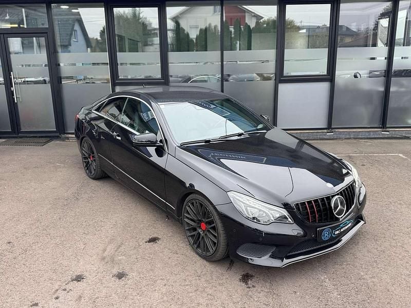 Gebraucht Mercedes E400 333 PS (244 kW) 2014 Schwarz Coupé