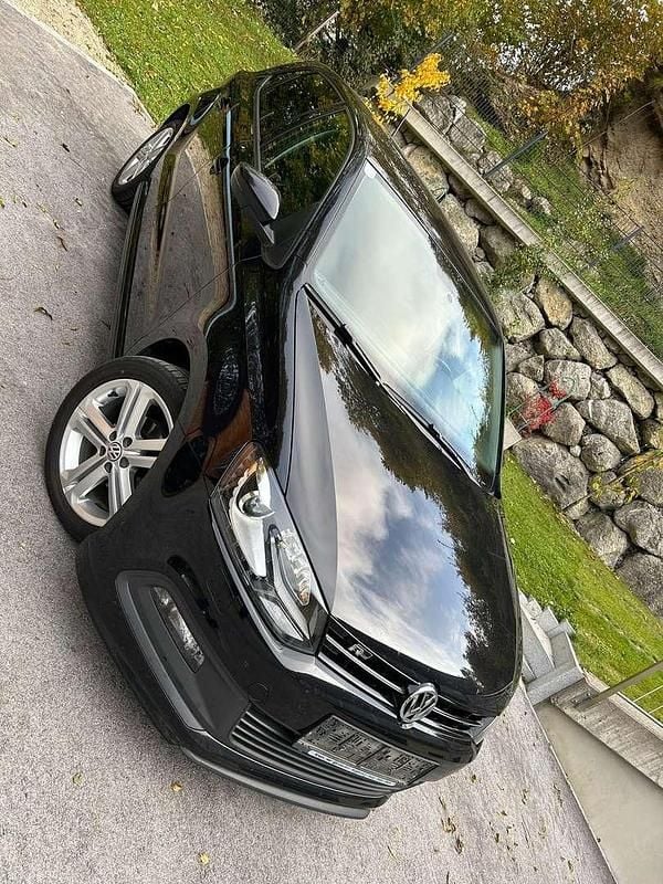 Schwarz Gebraucht 2014 VW Polo Sportline Limousine | € 10.500 (Etwas zu teuer) - Bild 1/4