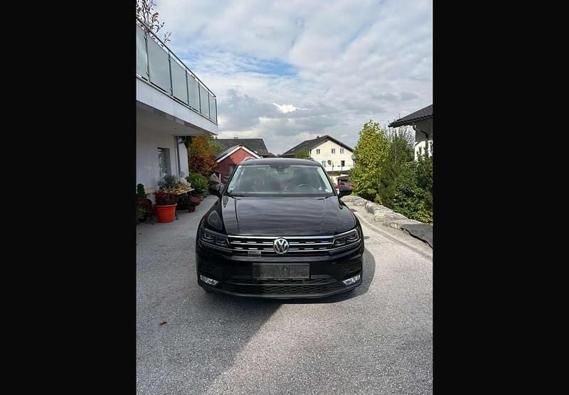 Schwarz Gebraucht 2016 VW Tiguan Highline SUV | € 18.999 (Superpreis) - Bild 1/4