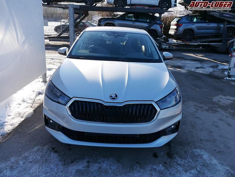 Neu Skoda Fabia Selection 2026 Brillantsilber metallic Limousine