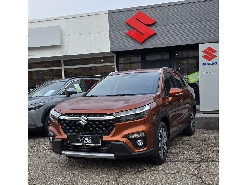 Neu 2025 Suzuki SX4 S-Cross Limousine | € 33.490 (Teuer) - Bild 1/4