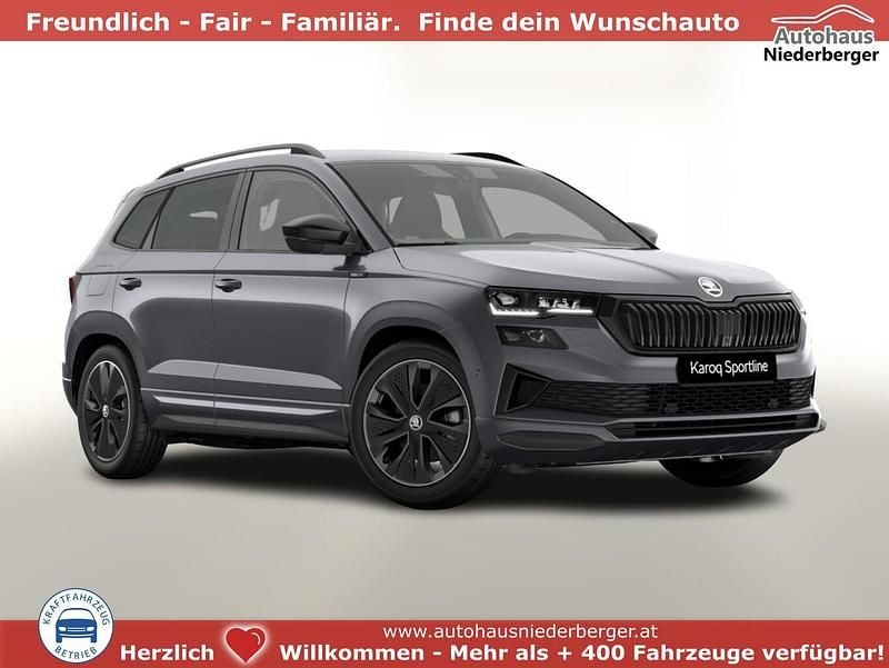 Weiß Neu 2025 Skoda Karoq SportLine SUV | € 39.064 (Fairer Preis) - Bild 1/4
