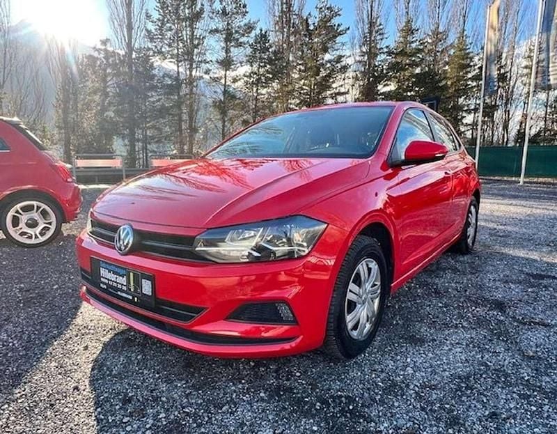 Gebraucht VW Polo 65 PS (47 kW) 2018 Rot Limousine