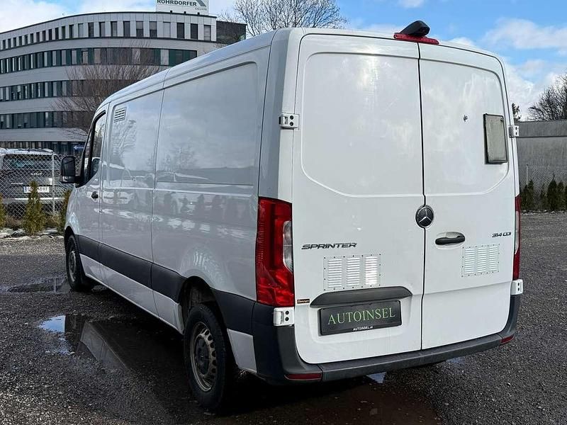 Gebraucht Mercedes Sprinter 143 PS (105 kW) 2022 Weiß Van