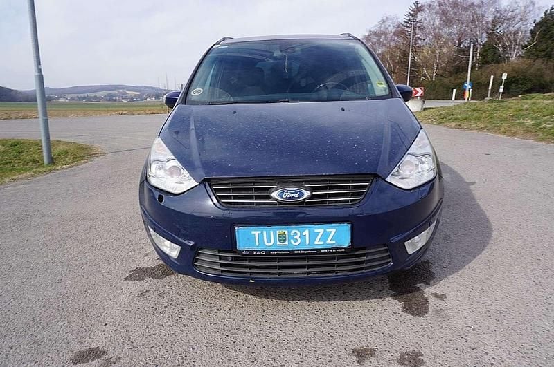 Blau Gebraucht 2010 Ford Galaxy Trend Van / Kleinbus | € 2.100 (Superpreis) - Bild 1/4