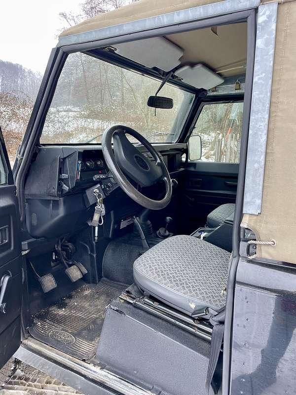 Gebraucht Land Rover Defender 122 PS (89 kW) 2006 Schwarz SUV