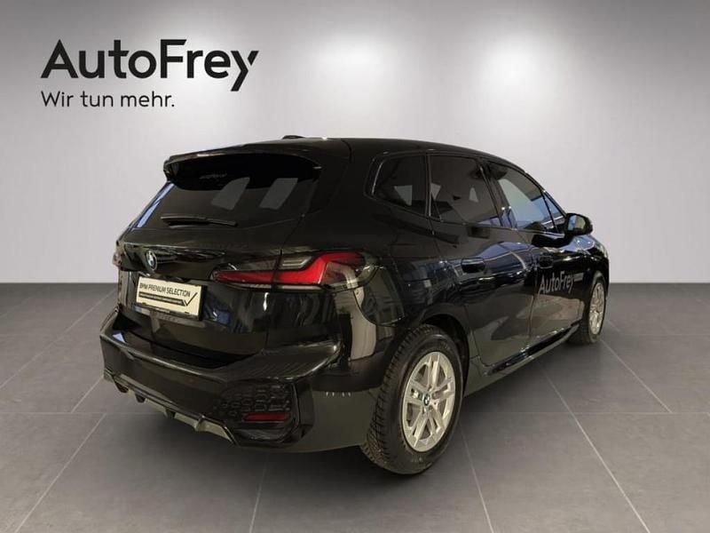 Gebraucht BMW 218 Active Tourer Shadowline 150 PS (110 kW) 2024 Schwarz Van / Kleinbus