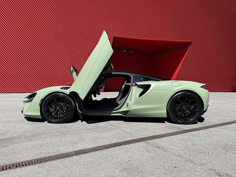 Gebraucht McLaren Artura 700 PS (514 kW) 2023 Grün Coupé