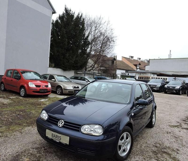Gebraucht VW Golf IV 90 PS (66 kW) 2003 Blau Limousine