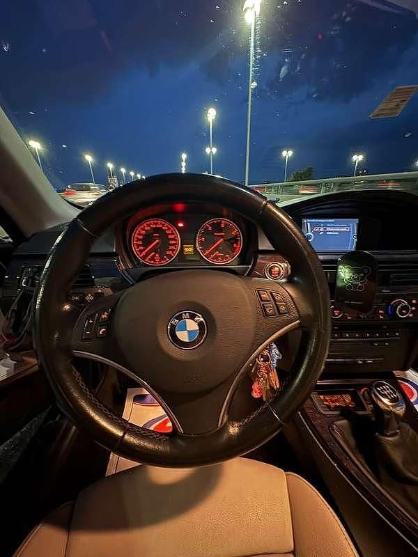 Gebraucht BMW 320 177 PS (130 kW) 2009 Coupé