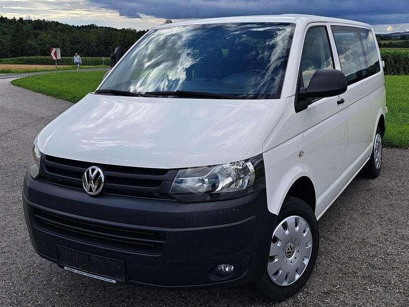 Weiß Gebraucht 2015 VW T5 Van | € 23.000 - Bild 1/4