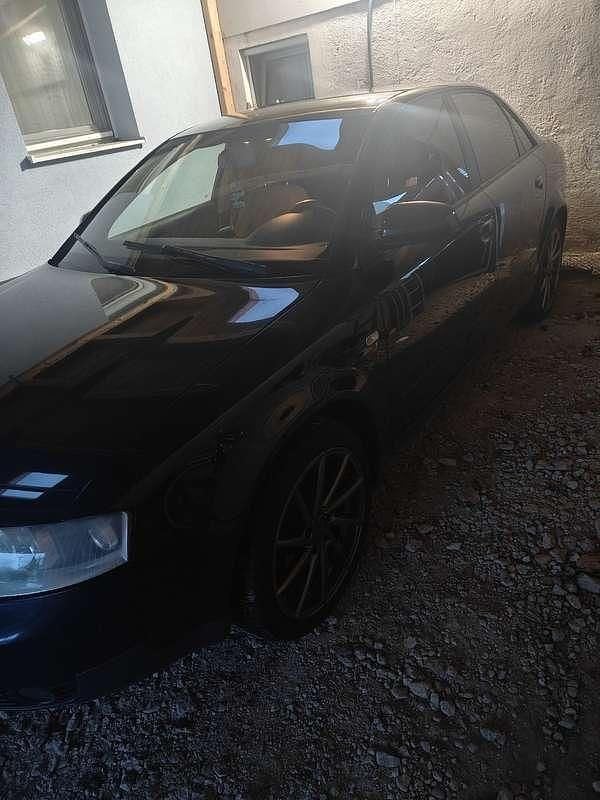 Gebraucht Audi A4 101 PS (74 kW) 2004 Blau Limousine