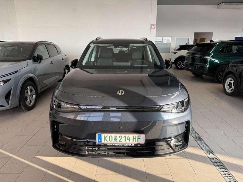 Gebraucht Leapmotor C10 160 kW (218 PS) 2025 Grau SUV