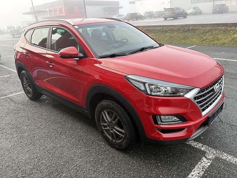 Gebraucht Hyundai Tucson 136 PS (100 kW) 2020 Rot SUV