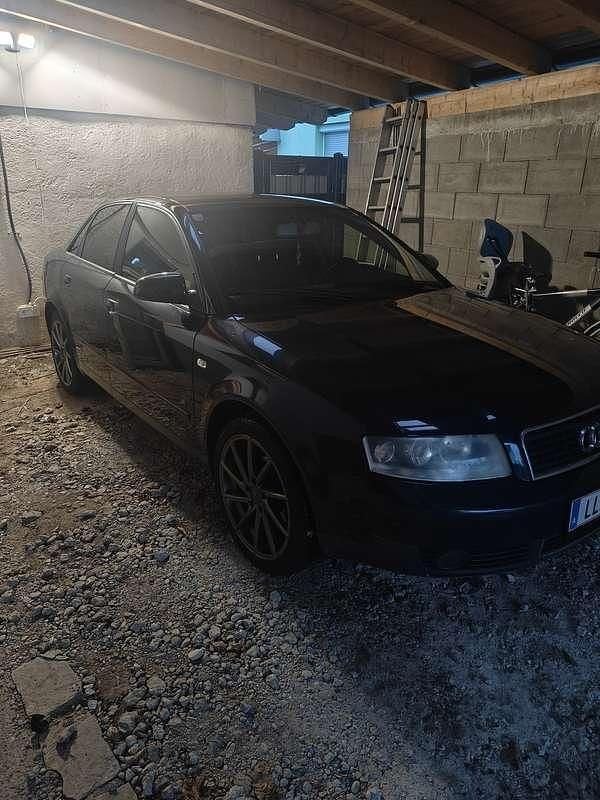 Gebraucht Audi A4 101 PS (74 kW) 2004 Blau Limousine