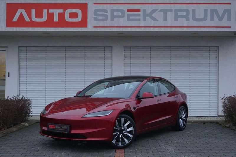 Gebraucht Tesla Model 3 Long Range AWD 324 kW (441 PS) 2024 Rot Limousine