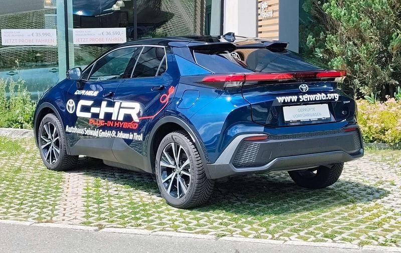Gebraucht Toyota C-HR Active 152 PS (111 kW) 2025 Blau SUV