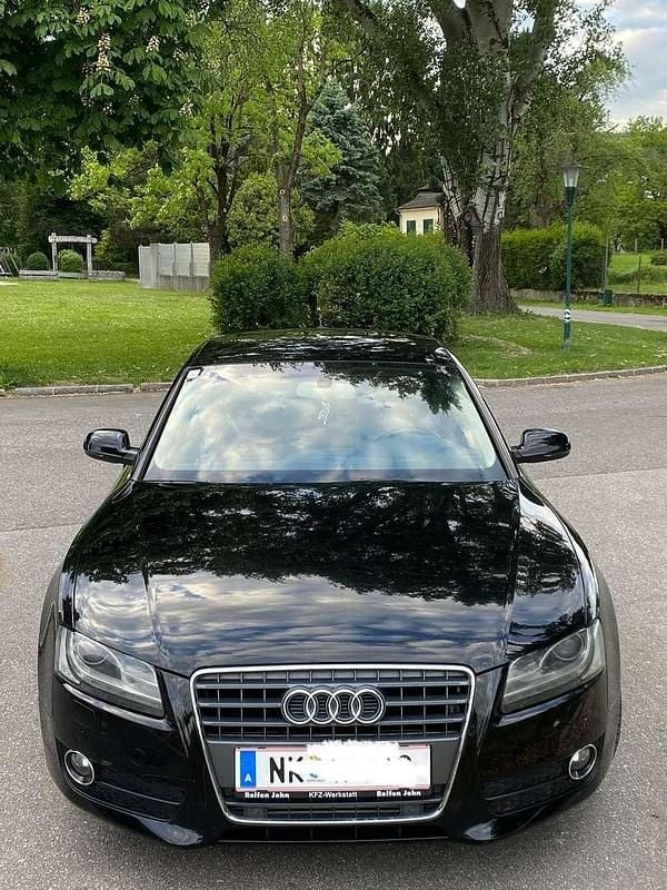 Gebraucht 2011 Audi A5 Premium Coupé | € 10.499 - Bild 1/4