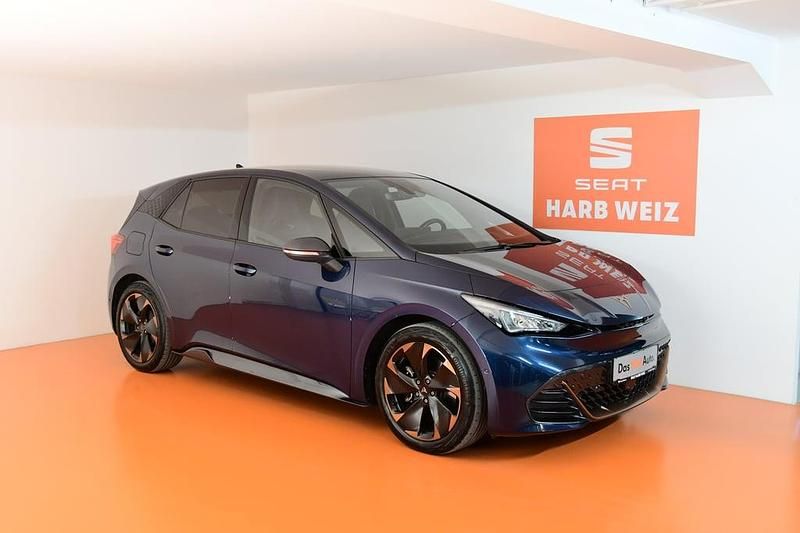 Mittelblau metallic Gebraucht 2022 Cupra Born e-Boost Kleinwagen | € 27.880 (Fairer Preis) - Bild 1/4