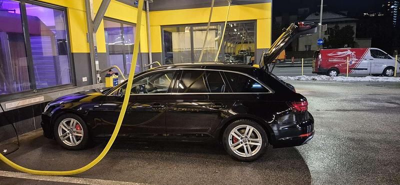 Gebraucht Audi A4 190 PS (139 kW) 2019 Kombi