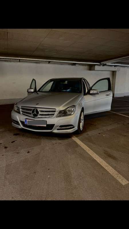 Gebraucht 2013 Mercedes C300 Limousine | € 15.890 - Bild 1/4