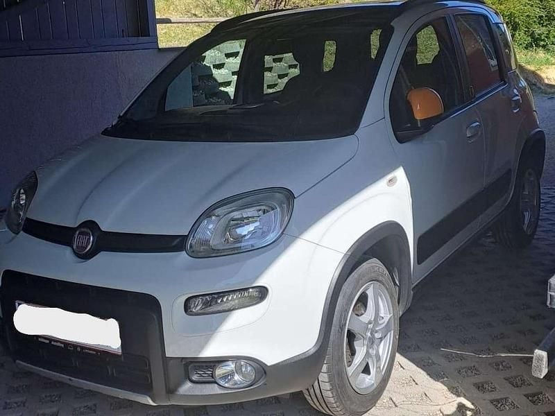 Gebraucht Fiat Panda 4x4 75 PS (55 kW) 2014 Weiß Kleinwagen
