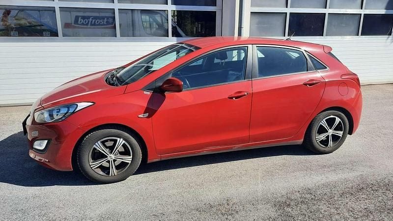 Gebraucht 2012 Hyundai i30 Limousine | € 3.400 (Superpreis) - Bild 1/4