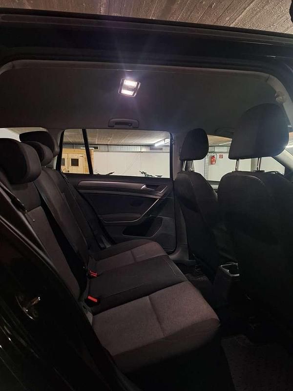 Gebraucht VW Golf VII Trendline 90 PS (66 kW) 2014 Schwarz Limousine