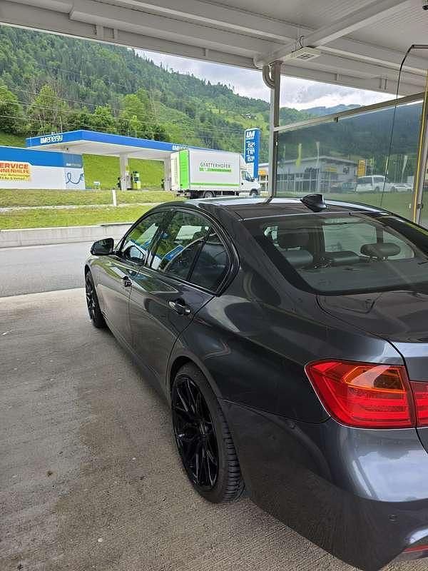 Gebraucht BMW 320 M Sport 184 PS (135 kW) 2015 Limousine