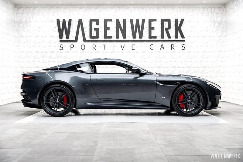 Gebraucht Aston Martin DBS 725 PS (533 kW) 2019 Grau Coupé