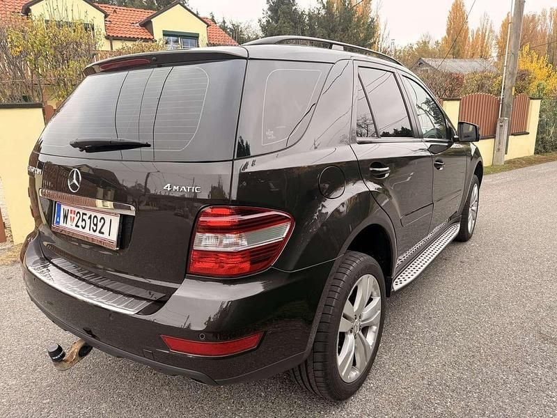 Gebraucht Mercedes ML350 231 PS (169 kW) 2011 SUV