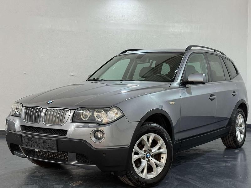 Grau Gebraucht 2009 BMW X3 Lifestyle SUV | € 7.990 (Fairer Preis) - Bild 1/4