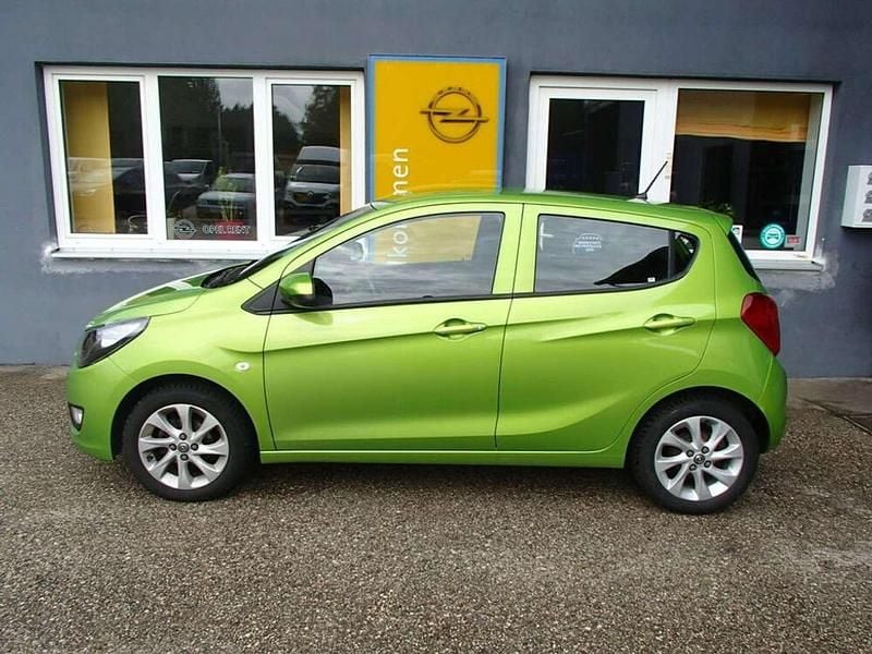 Grün Gebraucht 2016 Opel Karl Edition Kleinwagen | € 9.990 (Teuer) - Bild 1/4