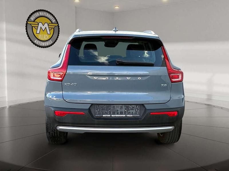 Gebraucht Volvo XC40 Momentum 128 PS (94 kW) 2021 Schwarz SUV