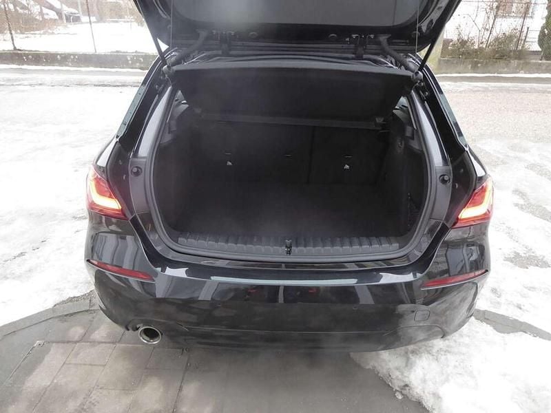 Gebraucht BMW 116 116 PS (85 kW) 2022 Schwarz Kleinwagen