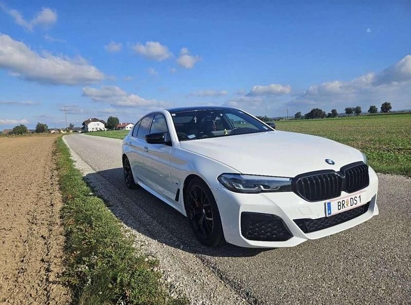 Gebraucht BMW 520 M Sport 190 PS (139 kW) 2021 Weiß Limousine