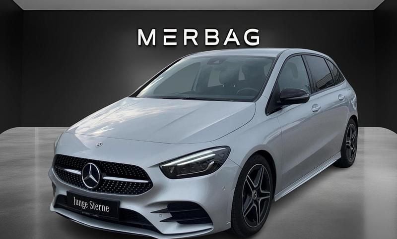 Iridiumsilber metallic Gebraucht 2023 Mercedes B200 AMG line Van / Kleinbus | € 35.990 (Teuer) - Bild 1/4