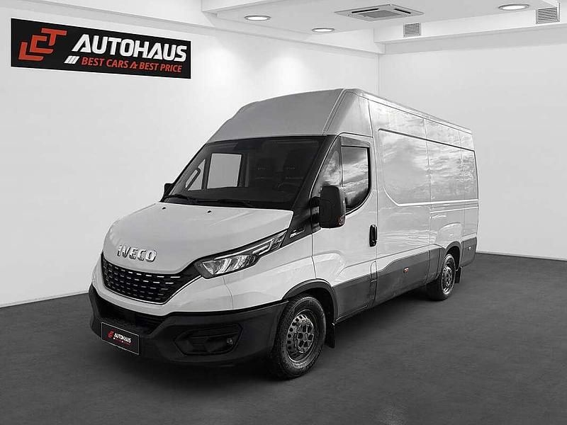 Gebraucht Iveco Daily 170 PS (125 kW) 2019 Weiß Van