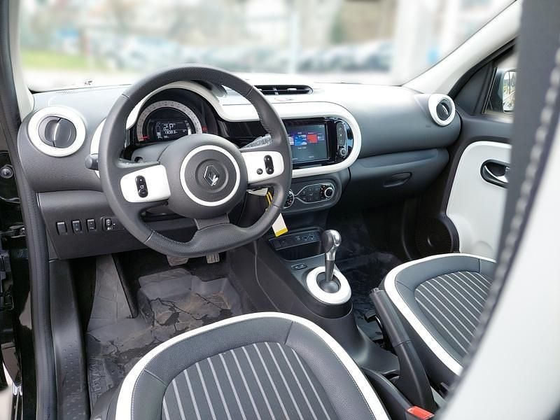 Gebraucht Renault Twingo Techno 30 kW (42 PS) 2023 Schwarz Kleinwagen