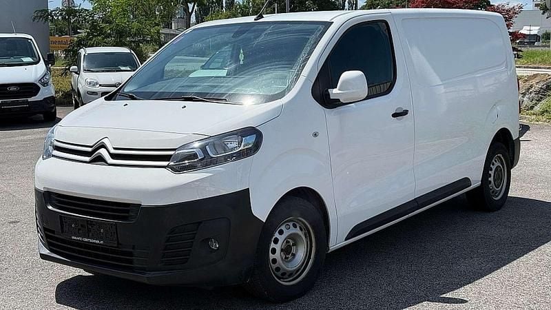 Weiß Gebraucht 2018 Citroën Jumpy Comfort Van / Kleinbus | € 14.500 (Fairer Preis) - Bild 1/4